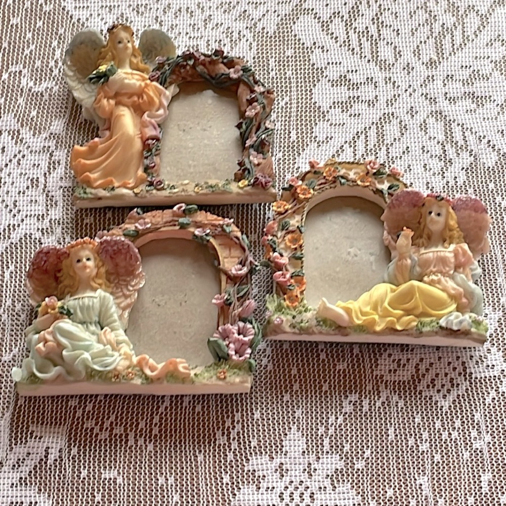VTG - Angel Picture Frames